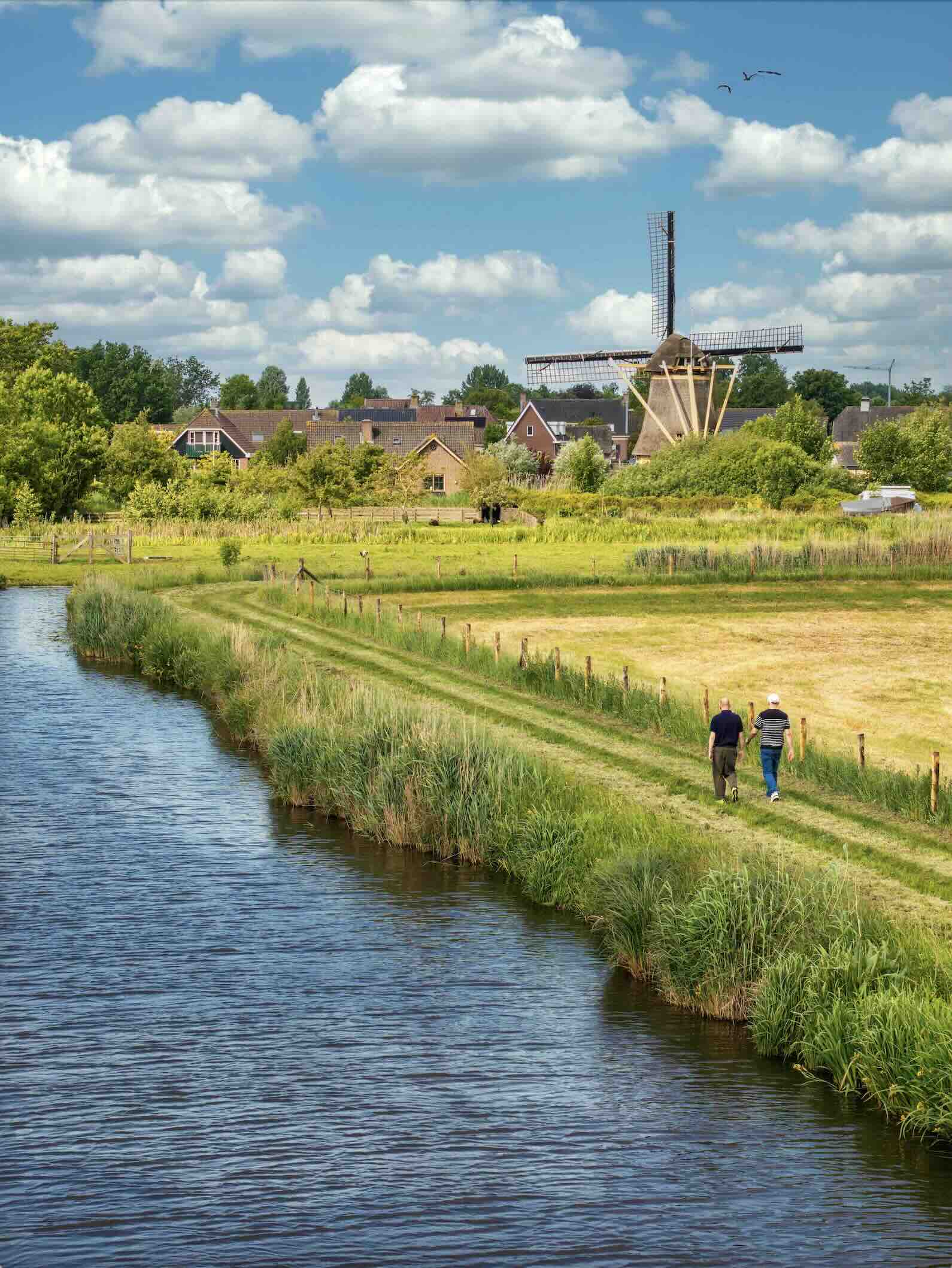 Een wandelpad over het oude spoor bij Station Vinkeveen vergaderlocatie