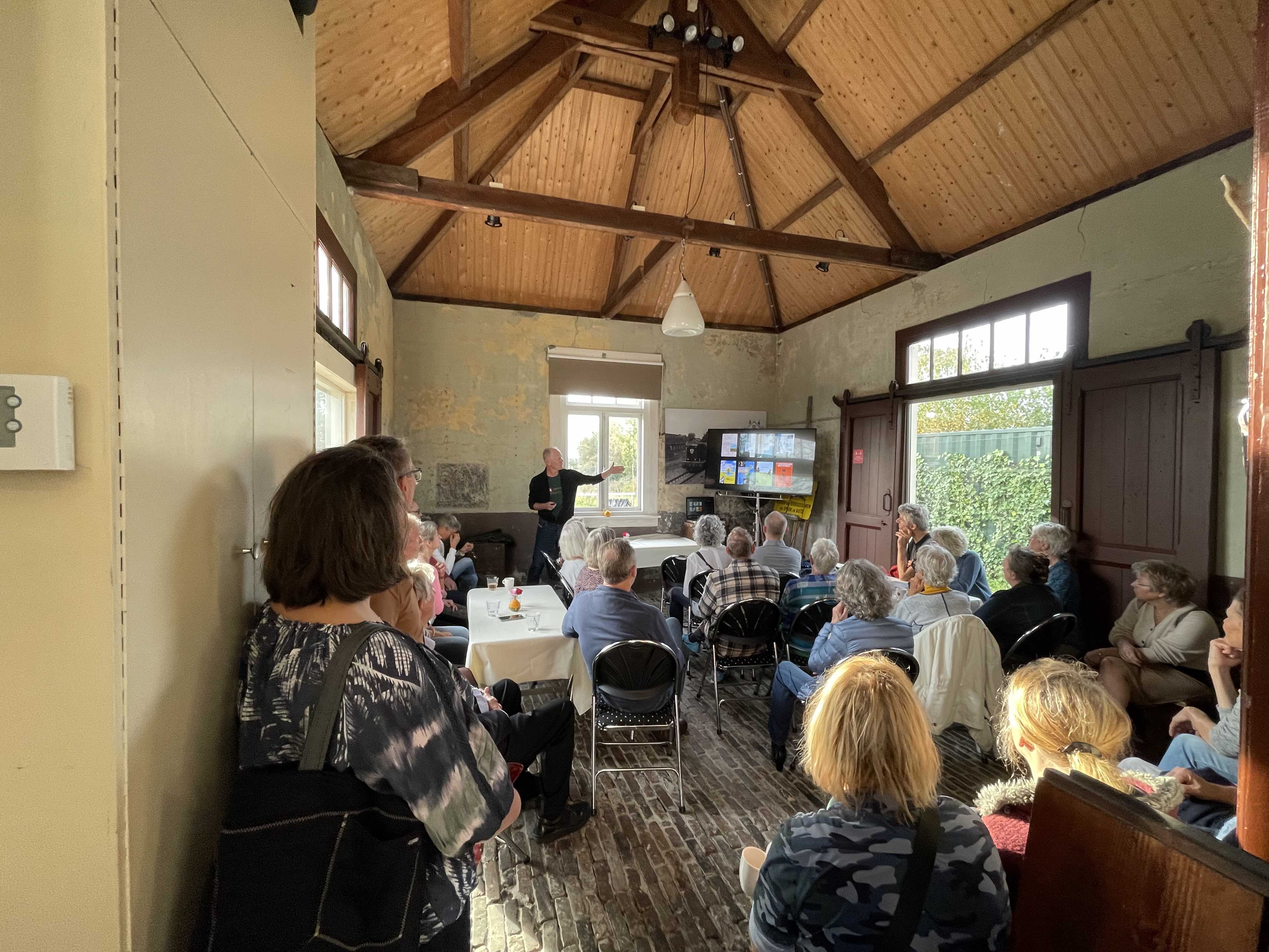 Vergaderen Vinkeveen Station Vinkeveen presentatie